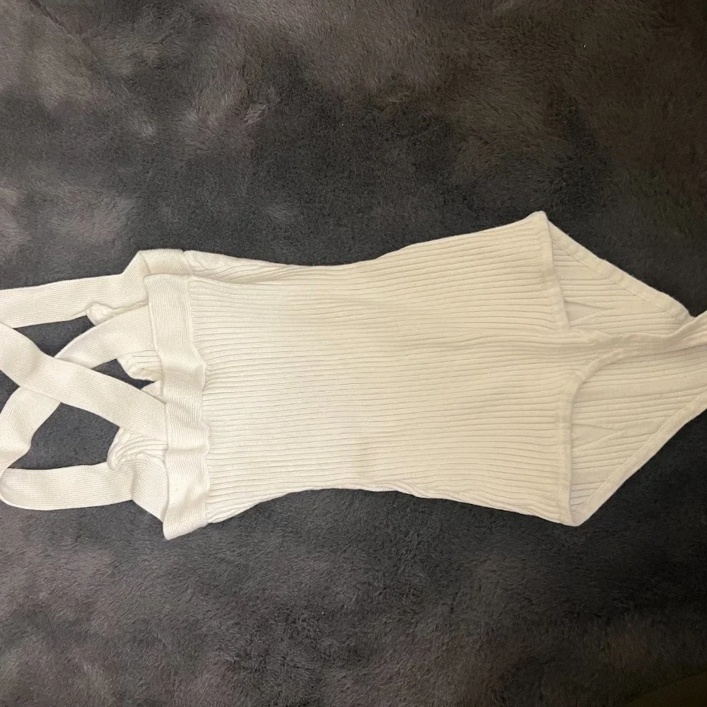 Abercrombie Sweetheart Cross-Back Bodysuit - Picture 3 of 4